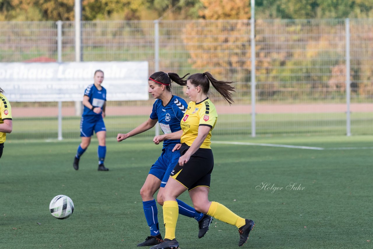 Bild 57 - F SSC Hagen Ahrensburg - SV Frisia 03 Risum-Lindholm : Ergebnis: 2:0